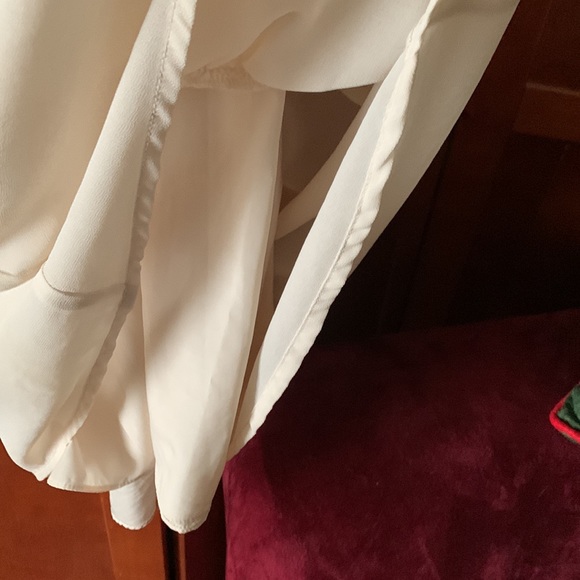 Decorative Lace Neckline Sheath Under Hi Lo Sleeveless Dress - Picture 4 of 8